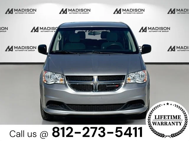 Used 2016 Silver Dodge SE image 2
