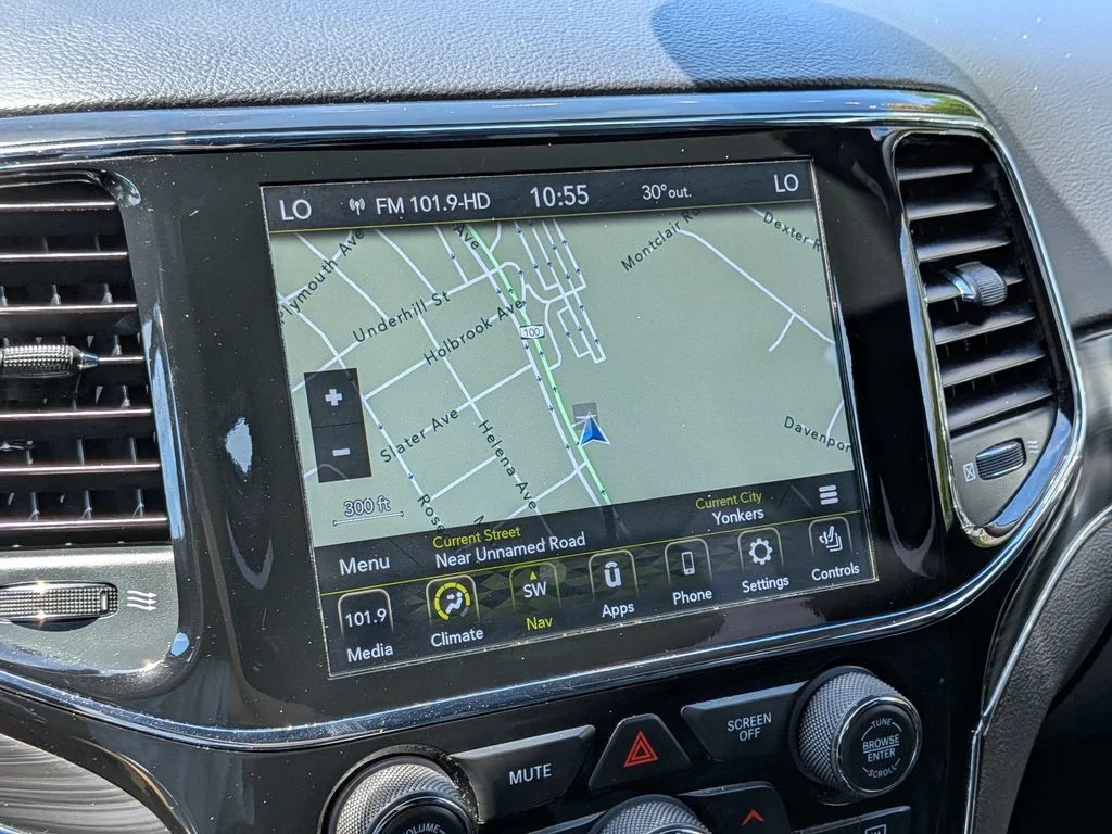 Used 2020 Blue Jeep Limited image 19