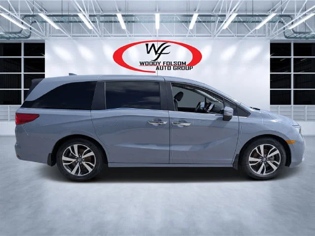 Used 2024 Gray Honda Touring image 2