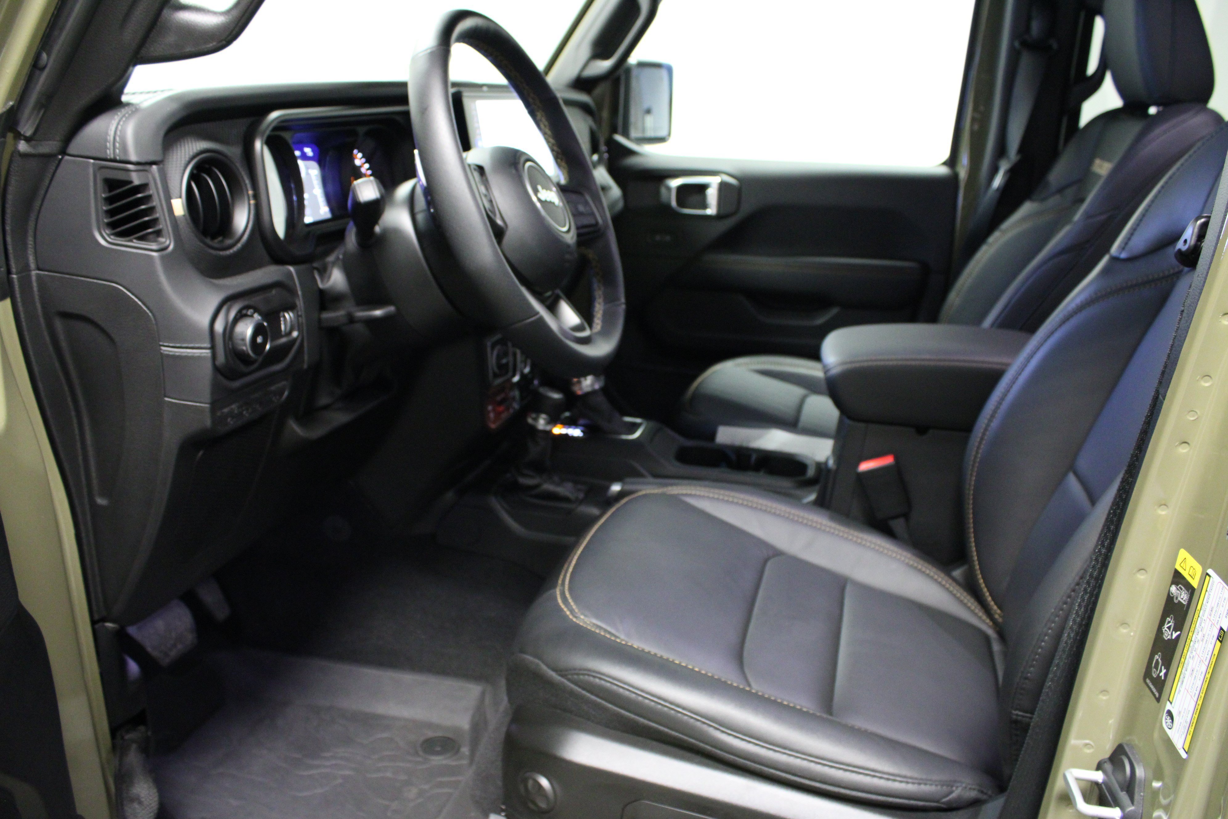 Used 2025 41 Jeep Rubicon 392 image 17