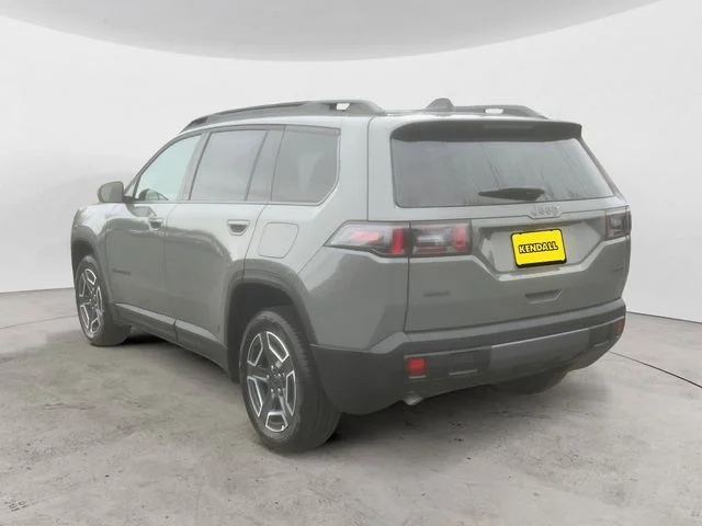New 2026 Sting-Gray Clearcoat Jeep Laredo image 3