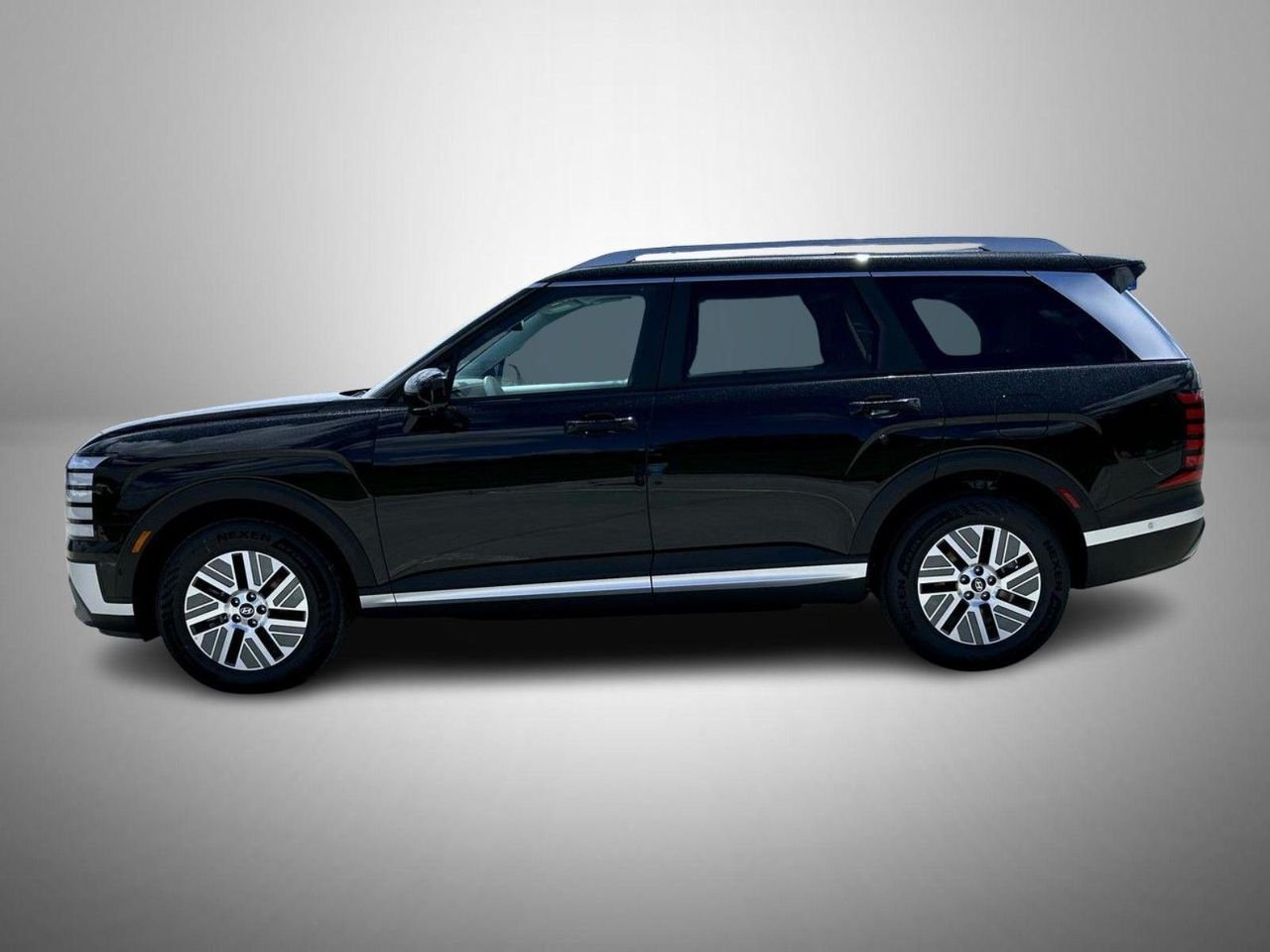 New 2026 Black Hyundai SEL Premium image 8
