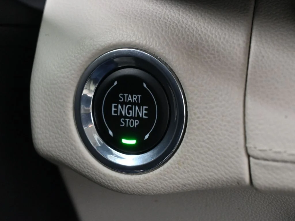Used 2023 Sapphire Metallic Buick Preferred image 28