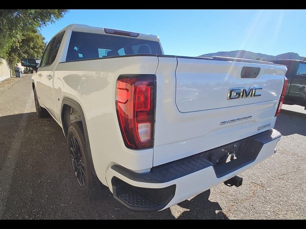 Used 2022 GMC Sierra 1500 Elevation with VIN 3GTPHCET0NG549566 for sale in Kansas City