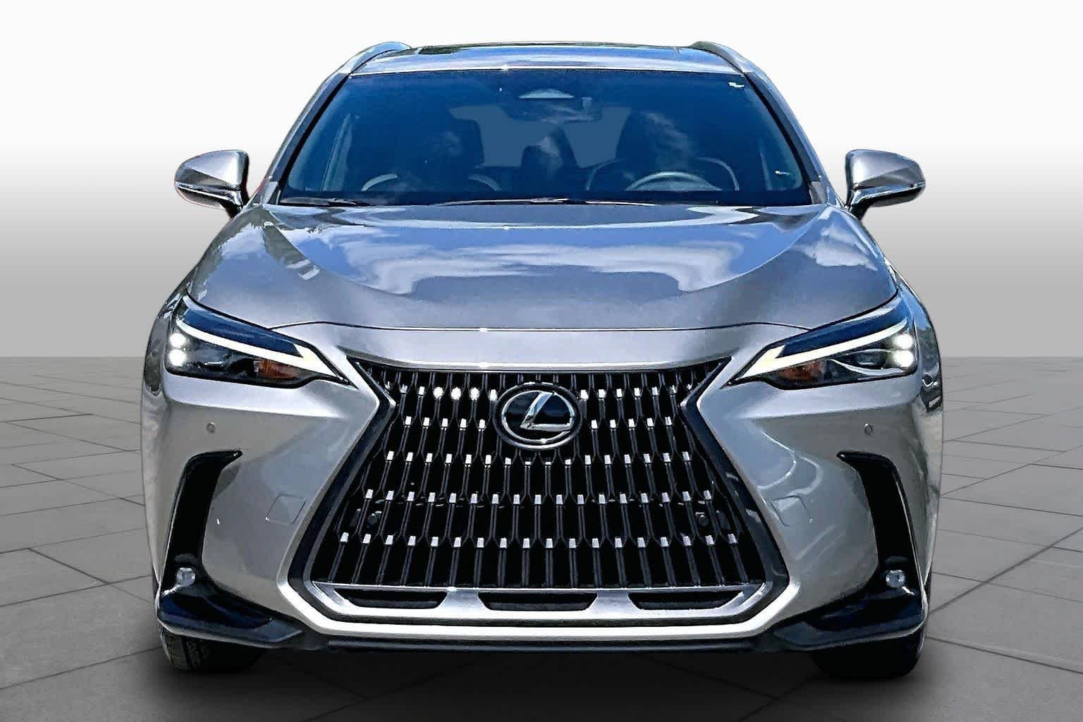Used 2023 Atomic Silver Lexus Premium image 4