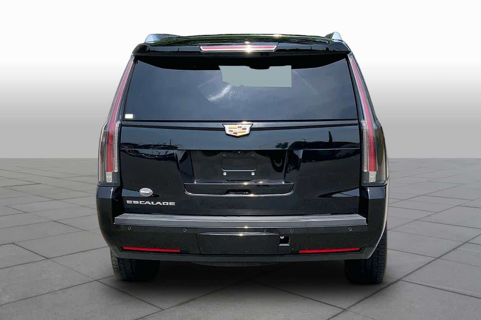 Certified Used 2020 Black Raven Cadillac Luxury image 7