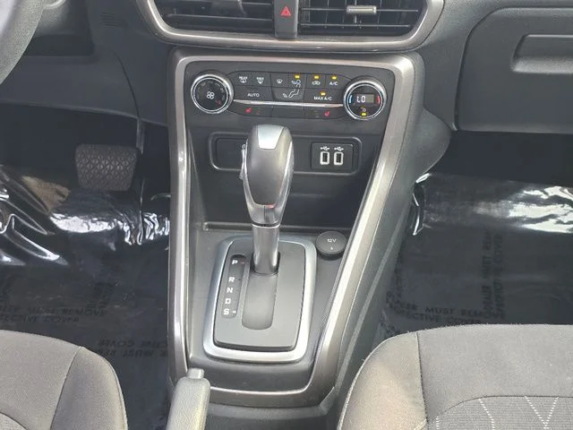 Used 2018 Silver Metallic Ford SE image 15