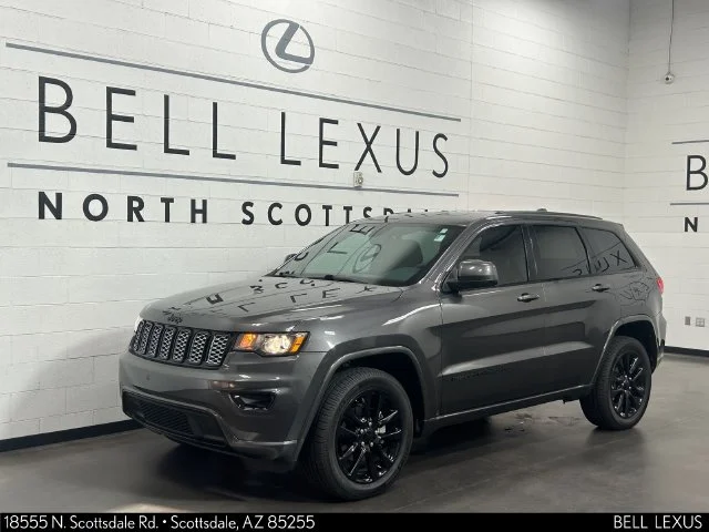 Used 2019 Gray Jeep Altitude image 9