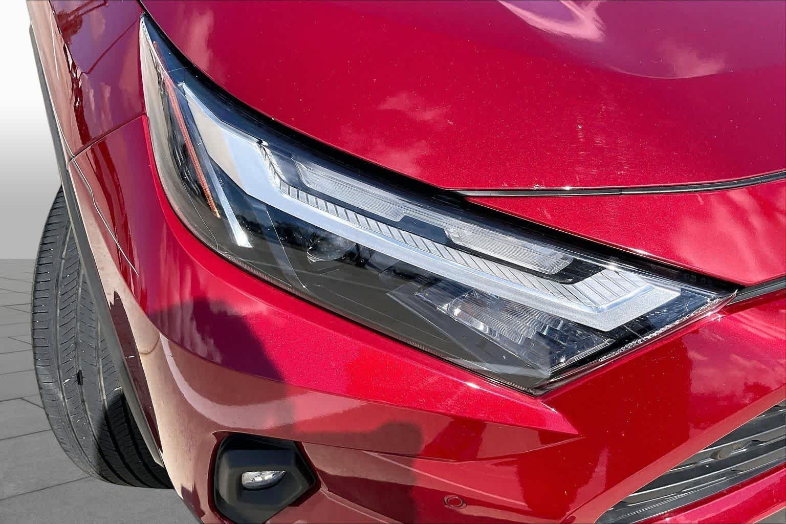 Used 2024 Ruby Flare Pearl Toyota XLE Premium image 27