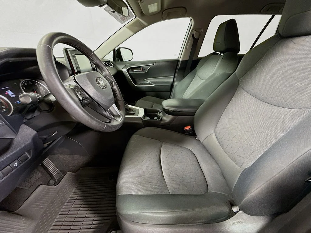 Used 2021 Magnetic Gray Metallic Toyota XLE image 22