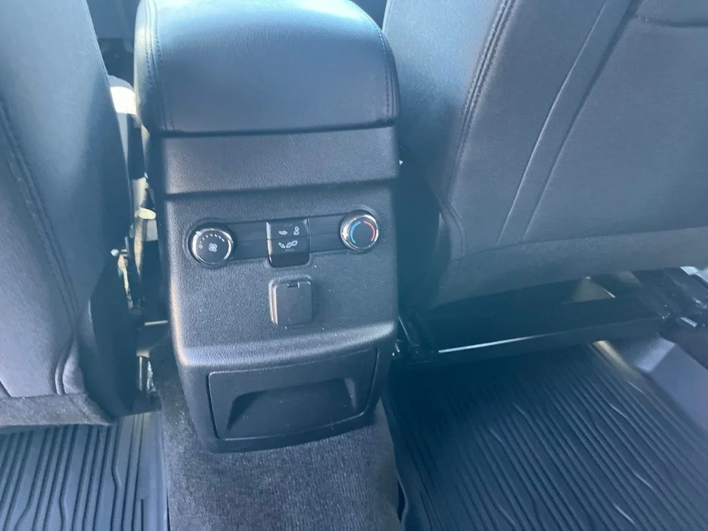 Used 2018 Red Ford XLT image 12