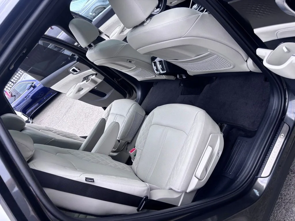Used 2025 Gray Kia SX Prestige image 30