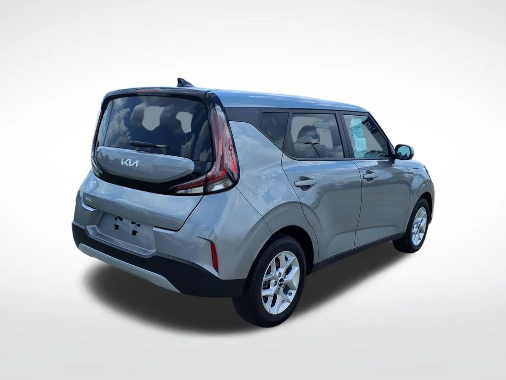 Used 2025 Gray Kia LX image 9