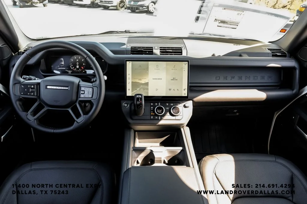 New 2026 Fuji White Land Rover X-Dynamic SE image 13