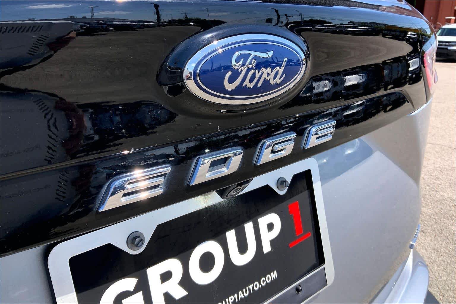 Used 2022 Iconic Silver Metallic Ford Titanium image 31