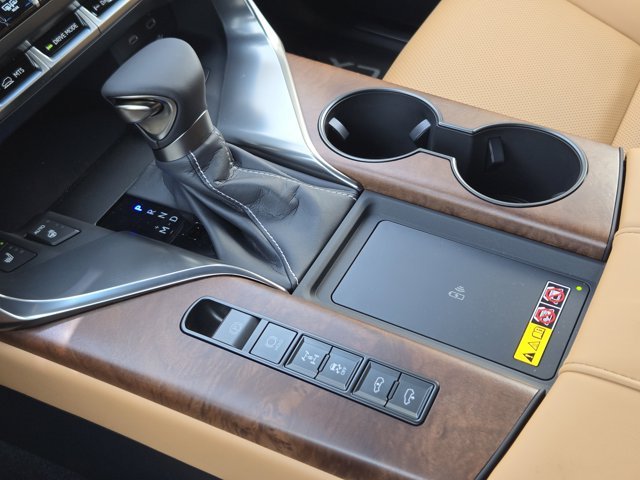 New 2026 Eminent White Pearl Lexus LUXURY image 22