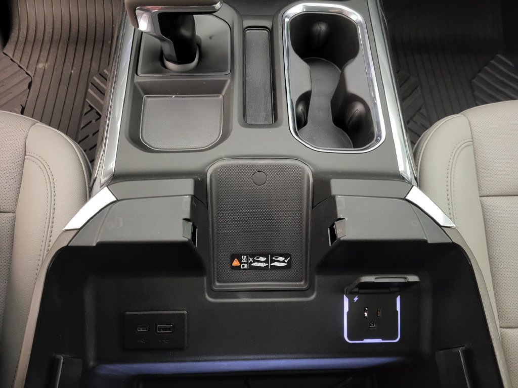 2026 Chevrolet Silverado 1500 LTZ - Photo 10