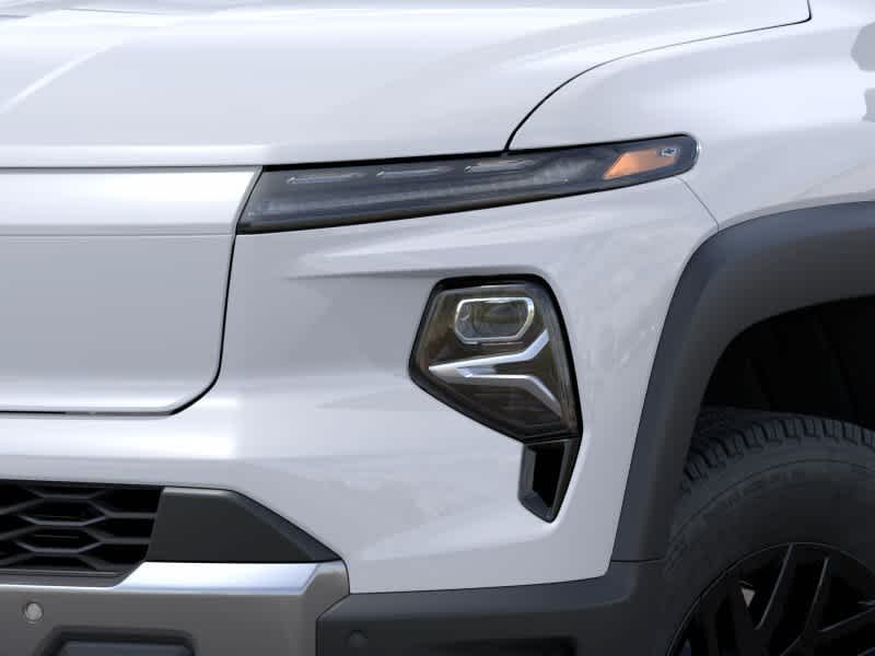 New 2026 Summit White Chevrolet LT - Standard Range image 10