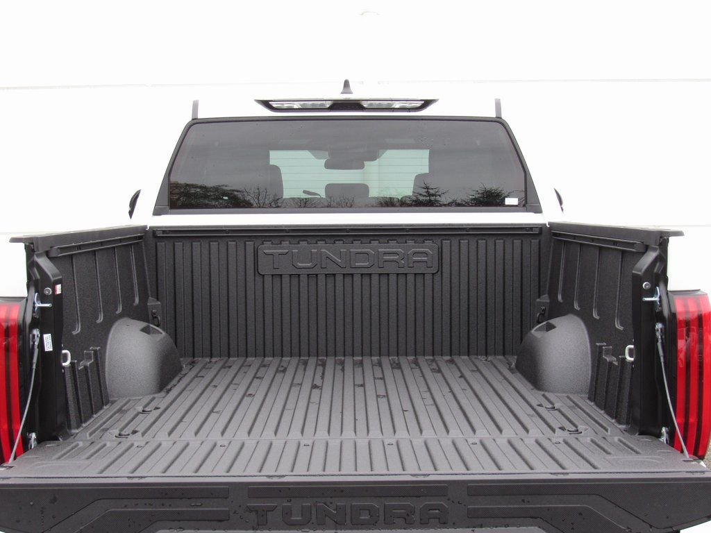 2026 Toyota Tundra SR5 - Photo 8