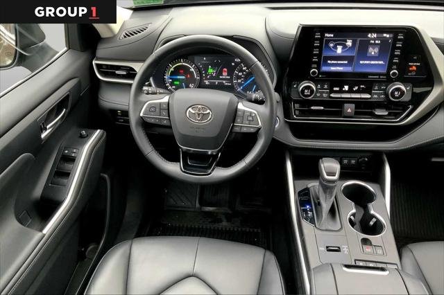Certified Used 2021 MIDNIGHT BLACK METALLIC Toyota  image 6