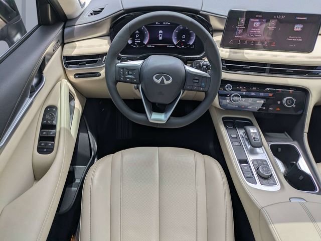 Used 2025 Gray INFINITI LUXE image 17