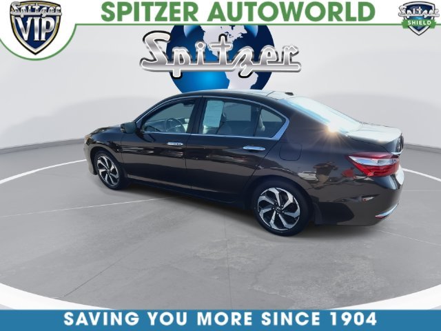 Used 2016  Honda EX image 11