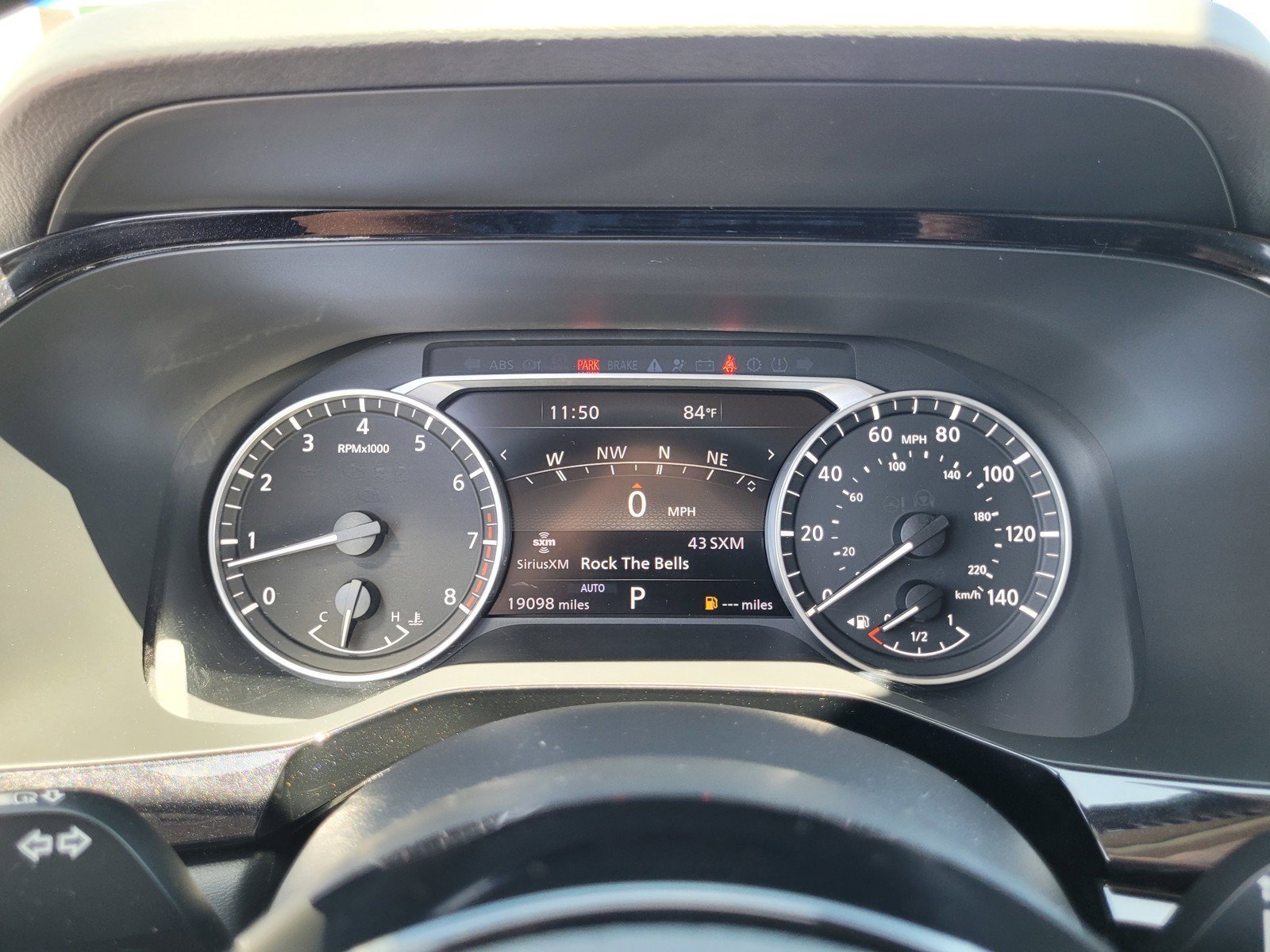 2025 Nissan Pathfinder SL - Photo 25