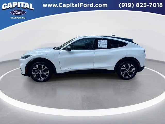 Used 2023 White Ford Premium image 5