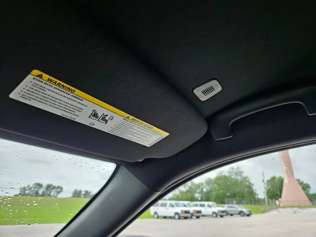 Used 2021 Black Jeep Laredo E image 21