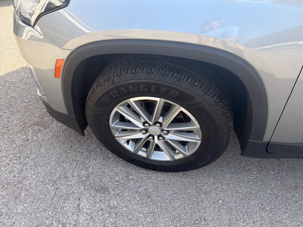 Used 2023 Gray Chevrolet LT image 10