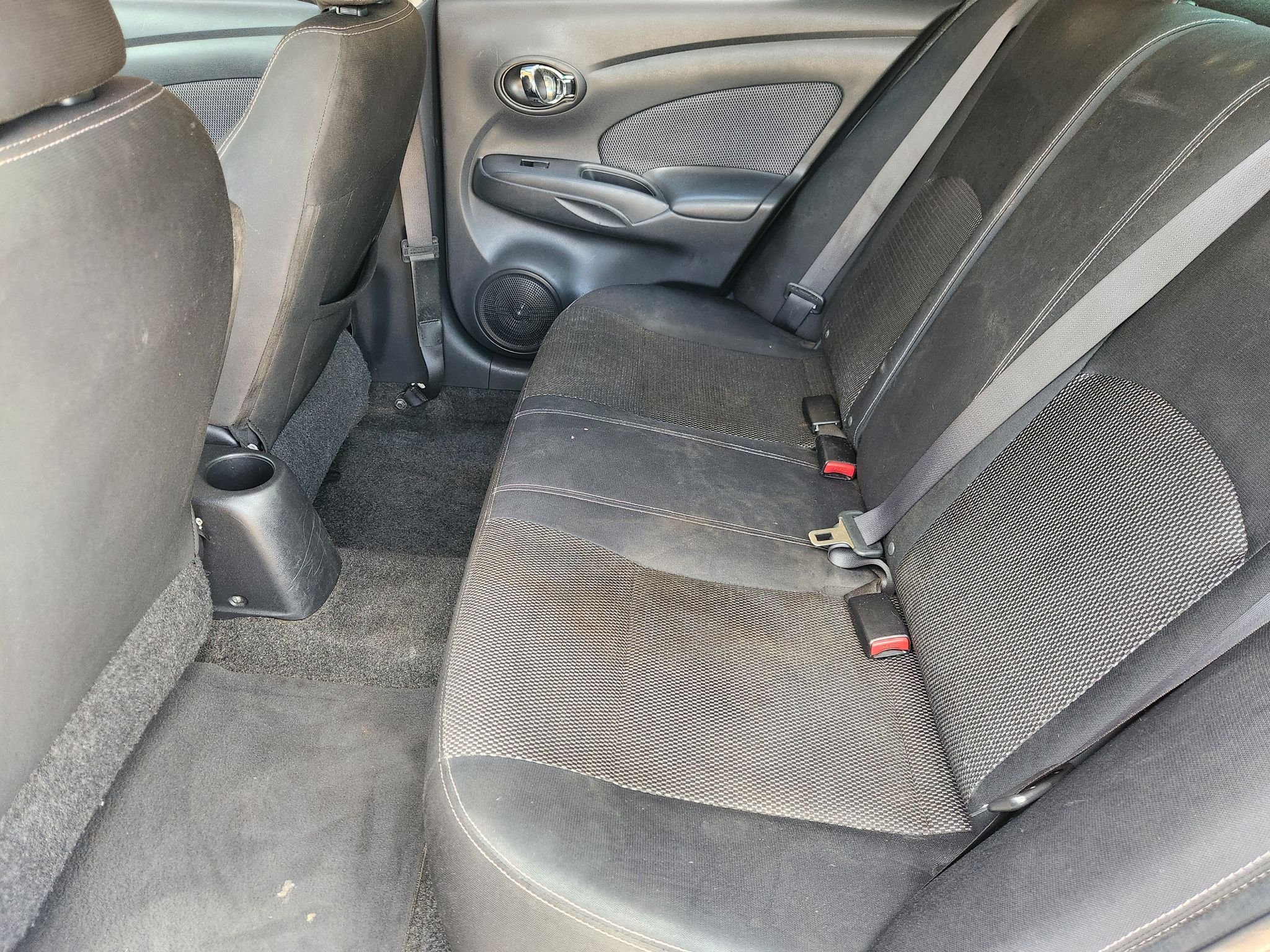 Used 2014 Titanium Nissan SV image 31