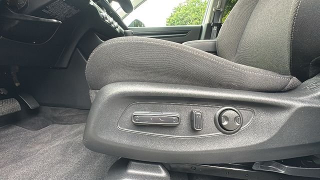 Used 2024 White Honda EX image 18