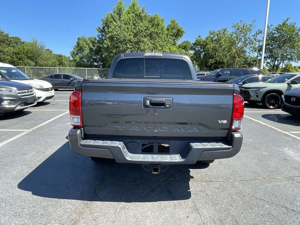 Used 2022 Gray Toyota SR5 image 6