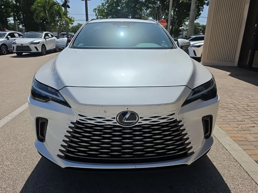 Used 2023 White Lexus 350 Premium image 3