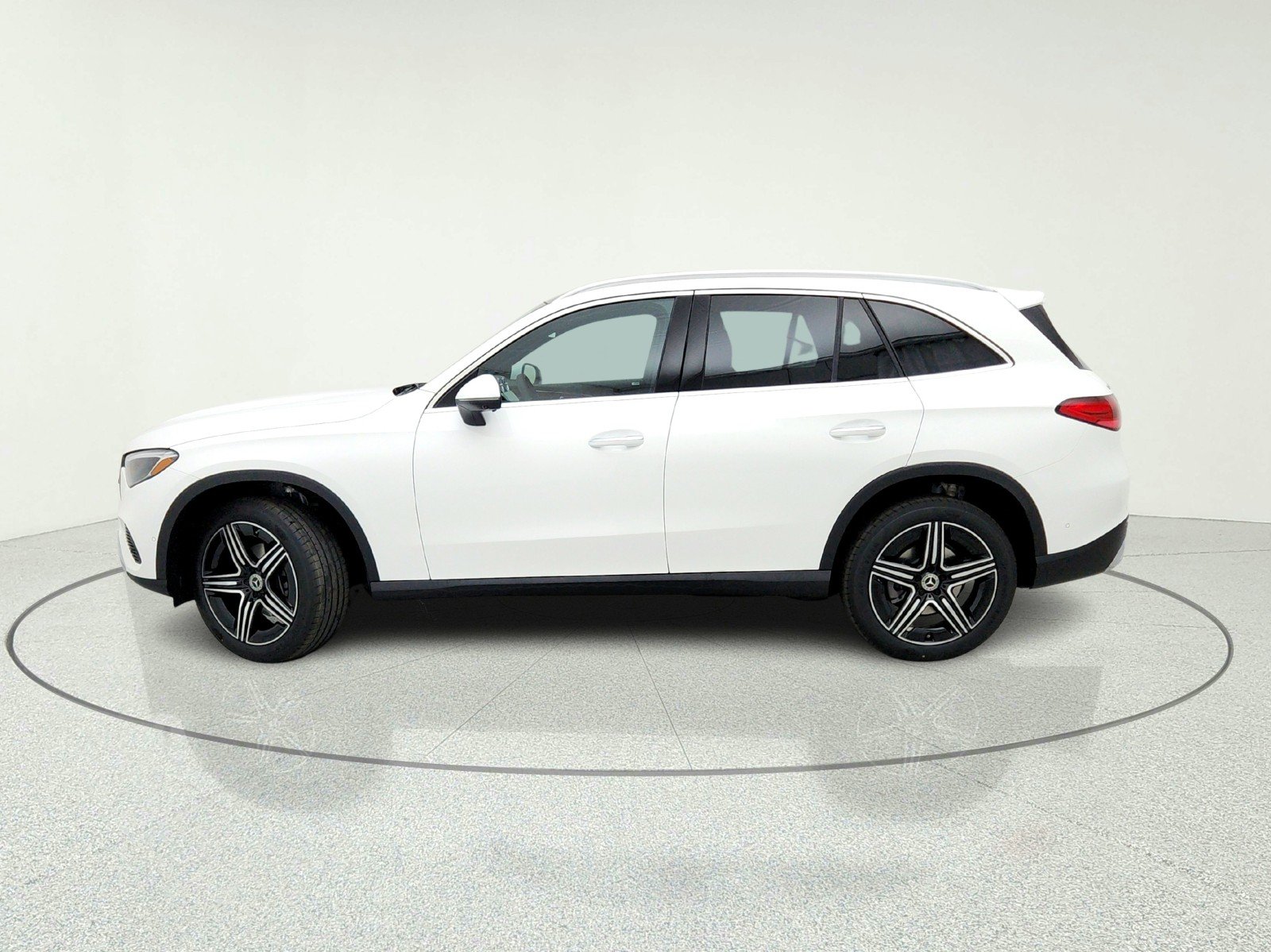 New 2026 Polar White Mercedes-Benz GLC 300 SUV image 14