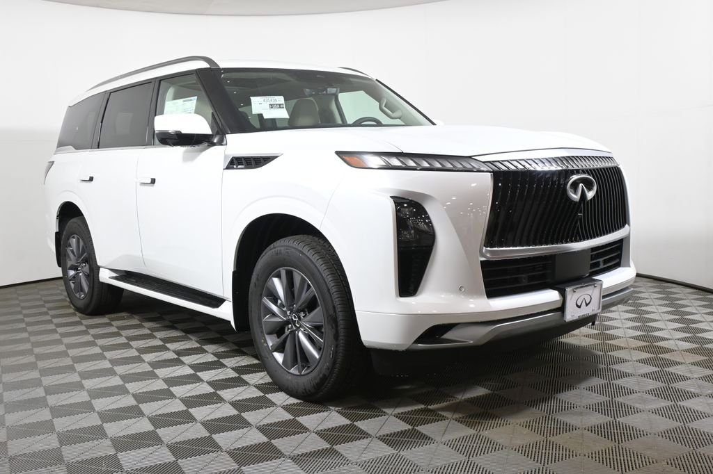 New 2026 RADIANT WHITE INFINITI Pure 4WD image 8