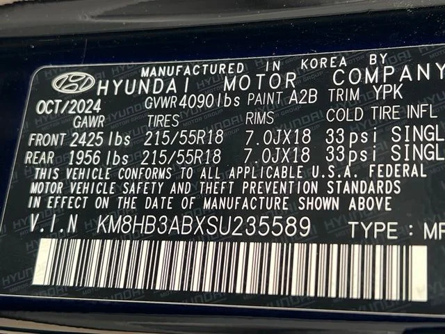 Used 2025 Black Hyundai SEL image 14