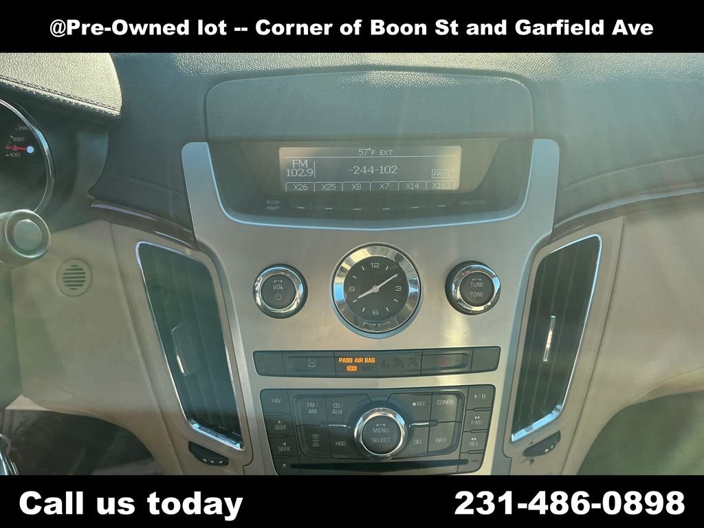 Used 2008 White Cadillac Base image 23