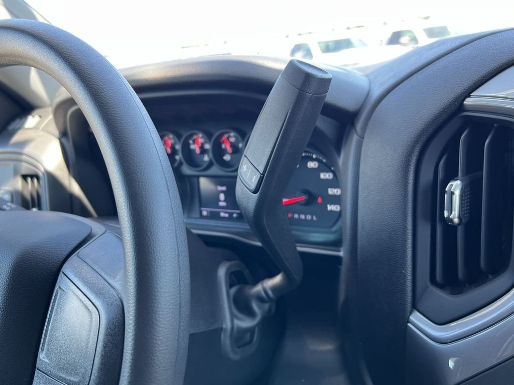 New 2026 Summit White Chevrolet Work Truck image 19