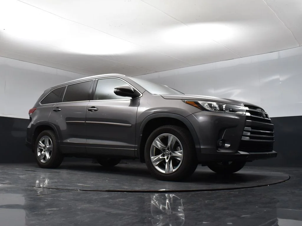 Certified Used 2019 Gray Toyota Limited image 8