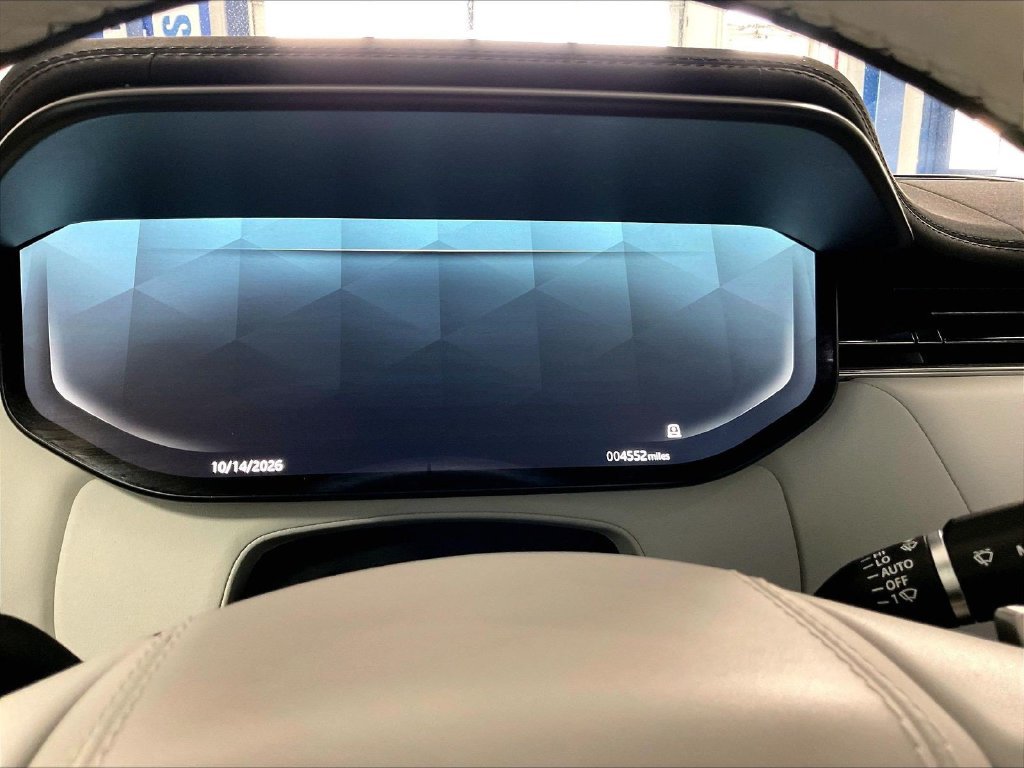 Used 2025 Gray Land Rover Dynamic SE image 23