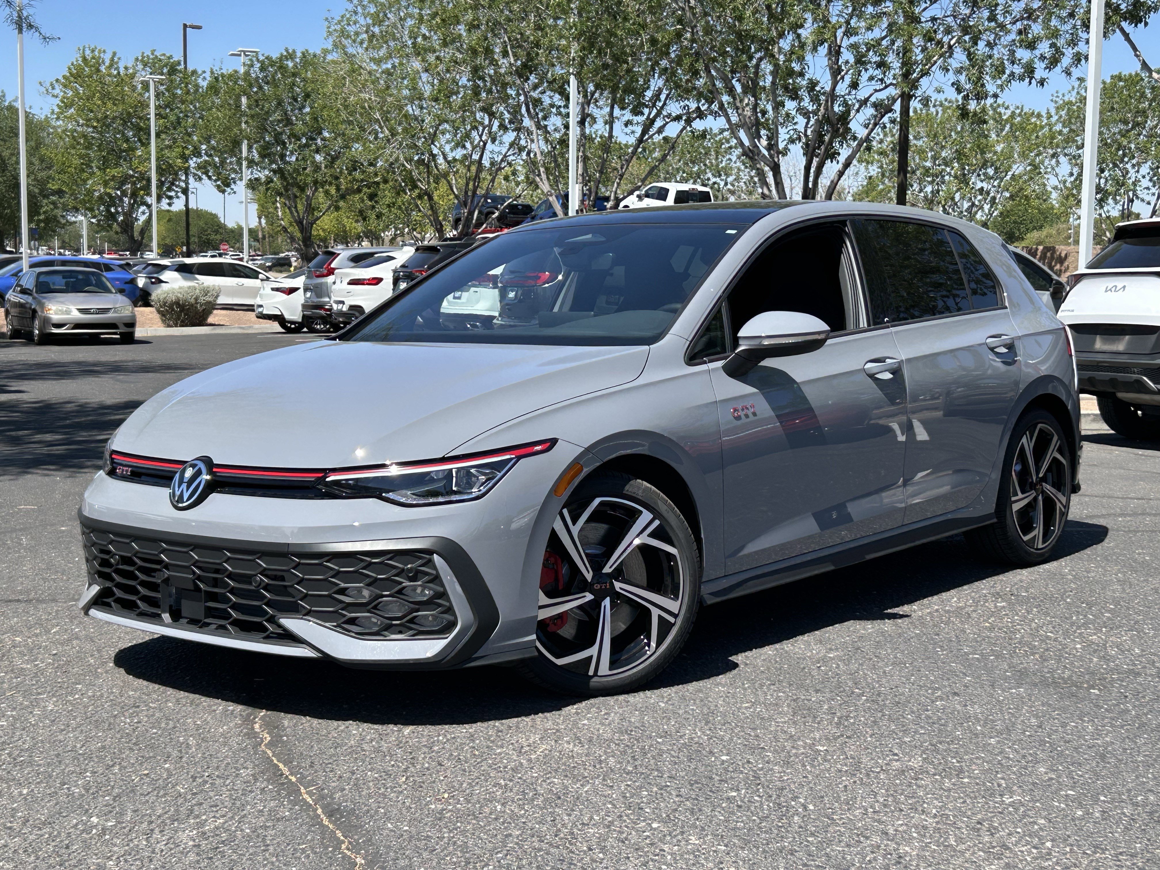 New 2026 Moonstone Gray Volkswagen SE image 17