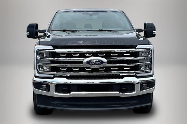Used 2026 Black Ford Lariat image 3