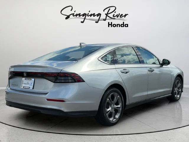 Used 2024 Solar Silver Metallic Honda EX image 7