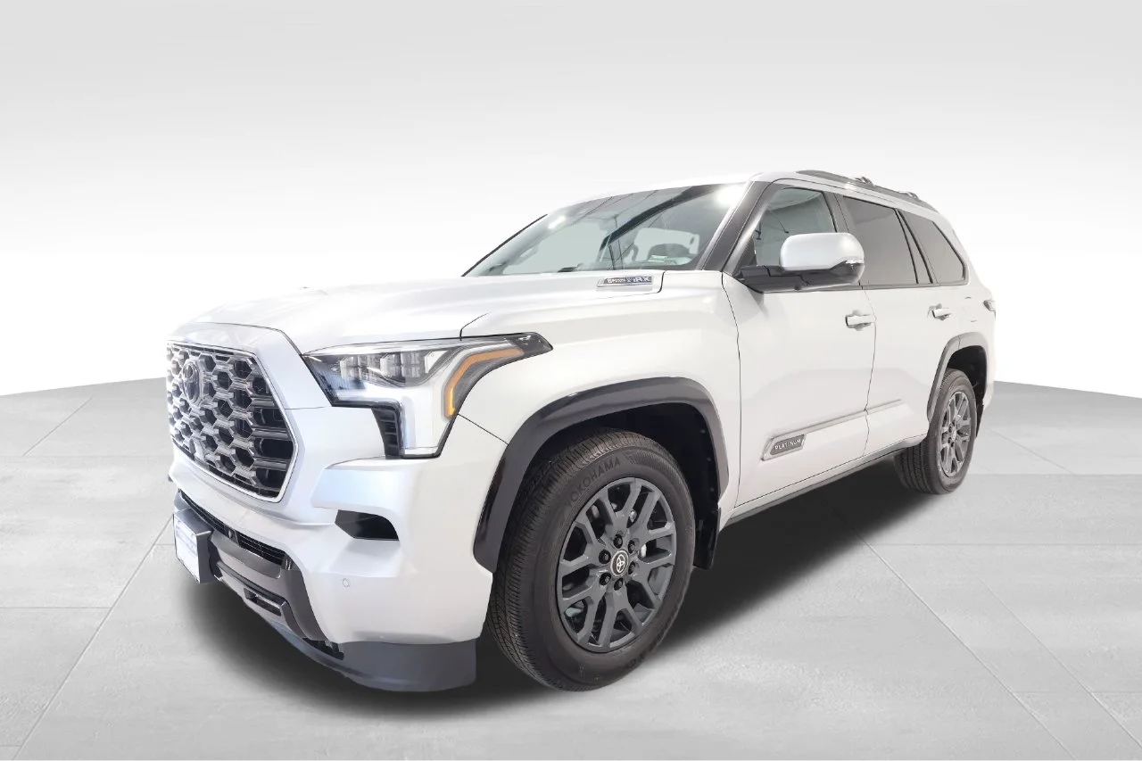 2026 Toyota Sequoia Platinum - Photo 8