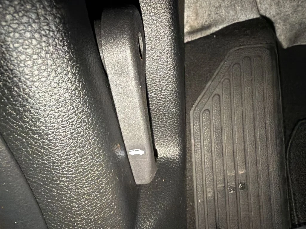 Used 2024 Pluton Blue/Black Roof Kia SX image 19