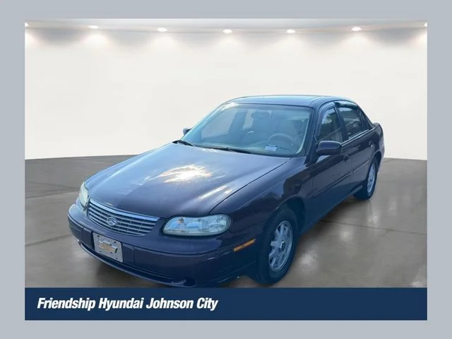 Used 1999 Red Chevrolet LS image 1
