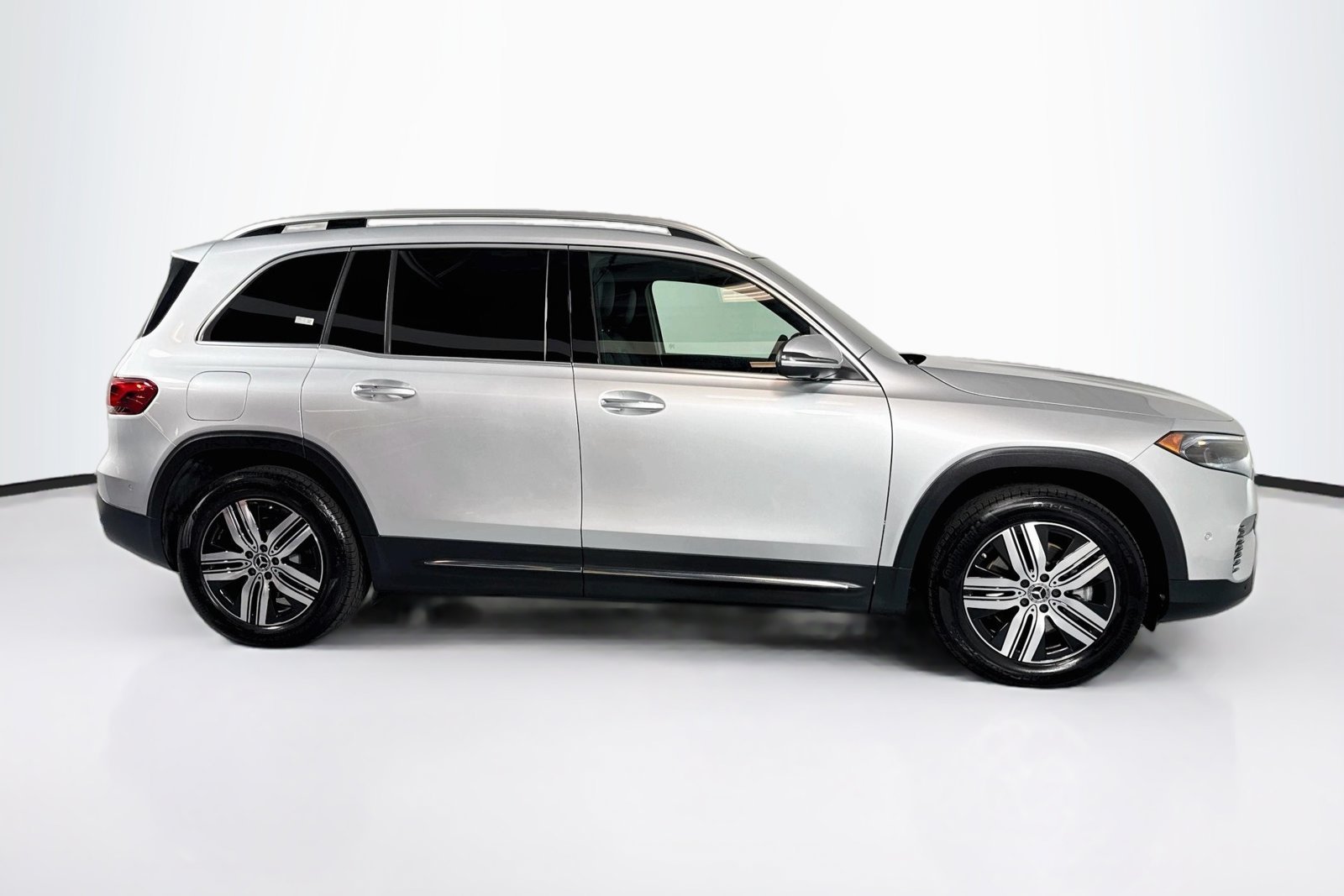 Certified Used 2023 Iridium Silver Metallic Mercedes-Benz EQB 300 image 4