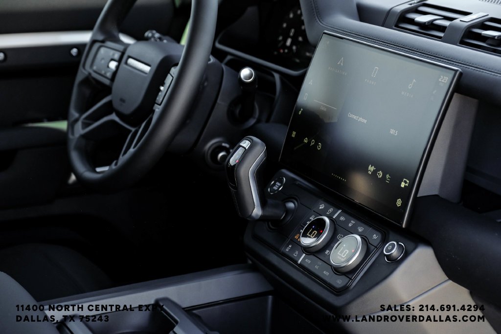New 2026 Fuji White Land Rover X-Dynamic SE image 21
