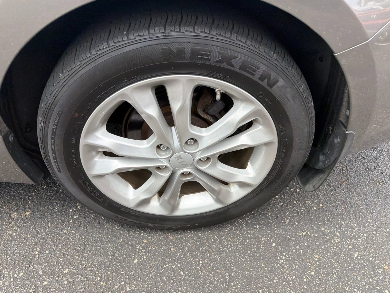 Used 2012 Titanium Metallic Kia EX image 6